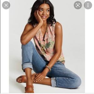 Cabi tropical blouse, size S, New with tags